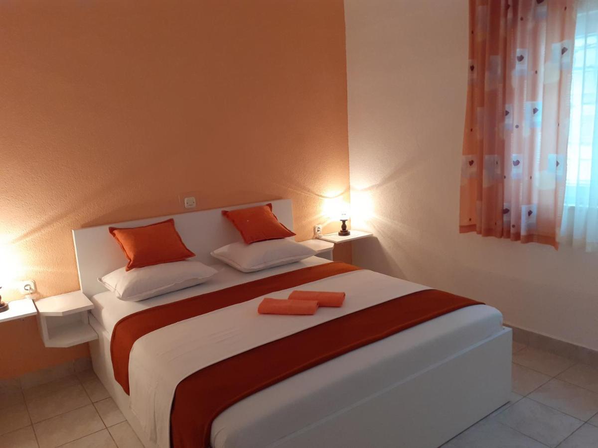 Apartments With A Parking Space Gradac, Makarska - 11332 Gradac  Kültér fotó