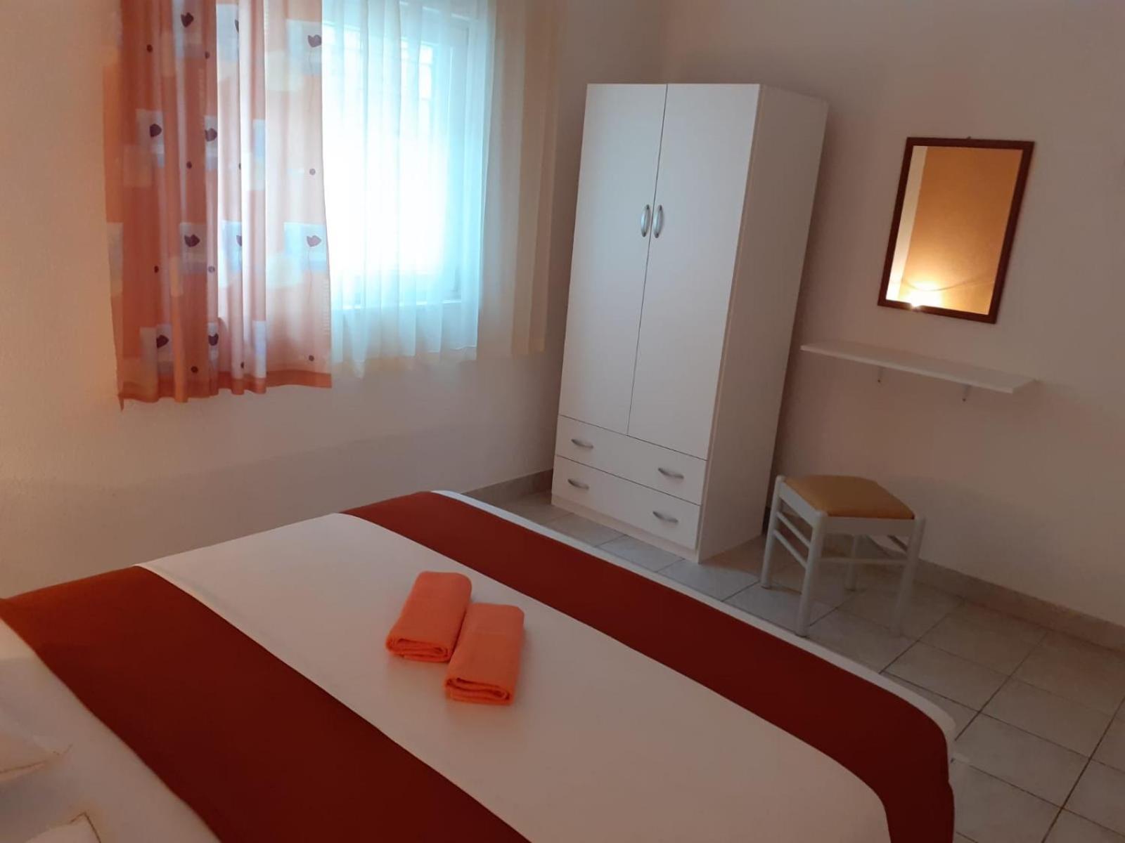 Apartments With A Parking Space Gradac, Makarska - 11332 Gradac  Szoba fotó